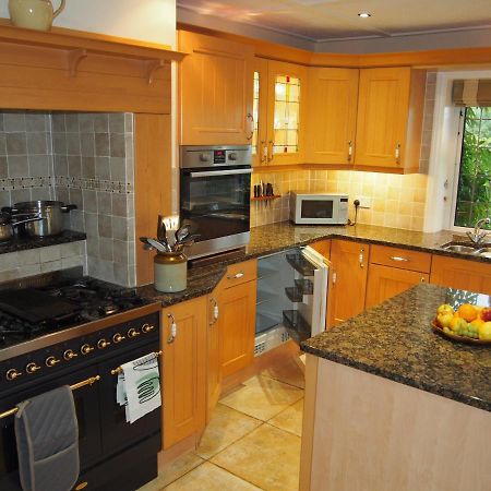 Hectors House Comfortable 4 Bed House In Mature Gardens Yelverton Zewnętrze zdjęcie