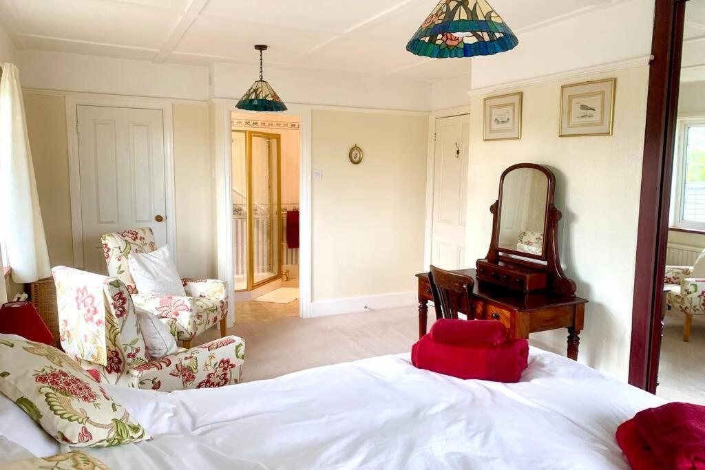 Hectors House Comfortable 4 Bed House In Mature Gardens Yelverton Zewnętrze zdjęcie