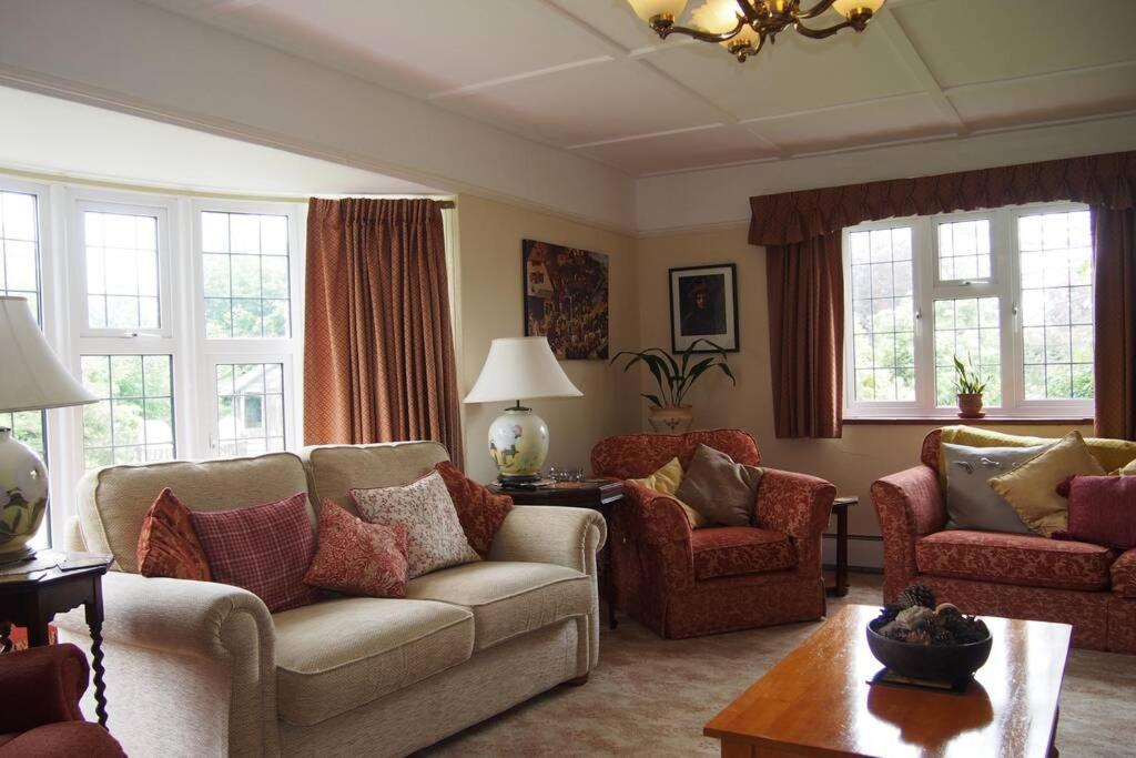 Hectors House Comfortable 4 Bed House In Mature Gardens Yelverton Zewnętrze zdjęcie