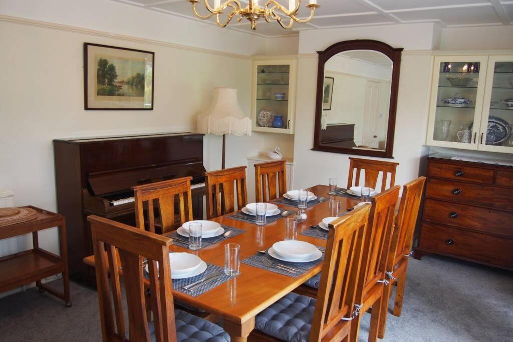 Hectors House Comfortable 4 Bed House In Mature Gardens Yelverton Zewnętrze zdjęcie