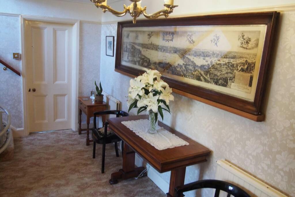 Hectors House Comfortable 4 Bed House In Mature Gardens Yelverton Zewnętrze zdjęcie