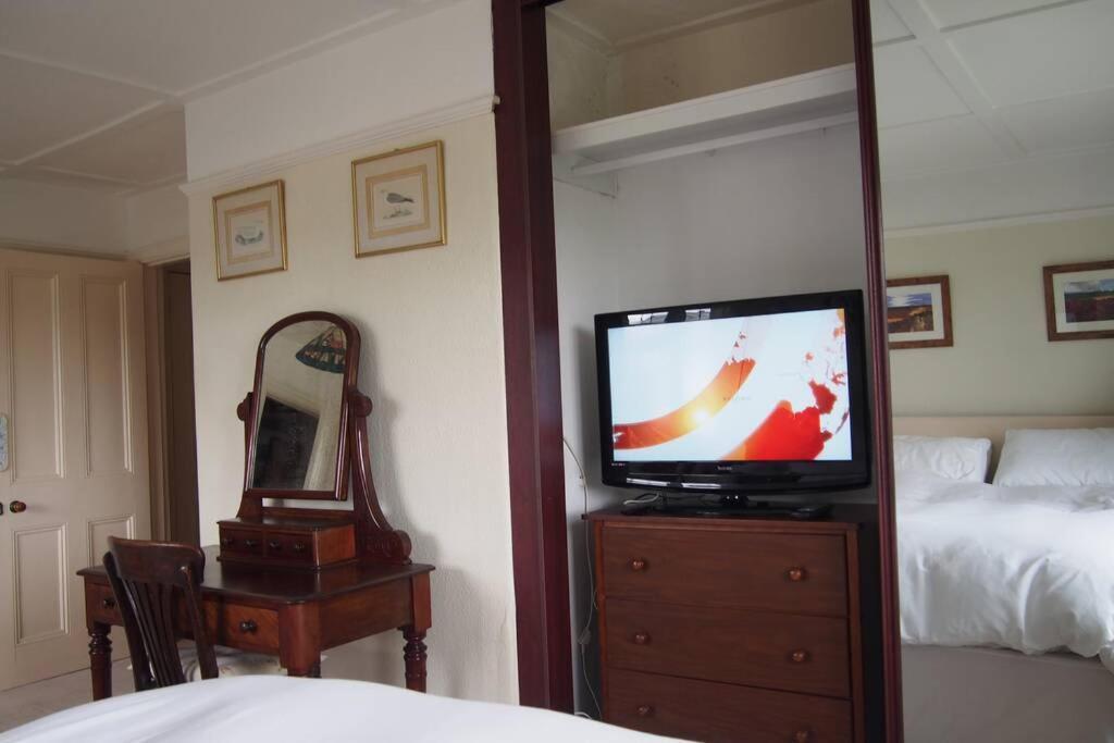 Hectors House Comfortable 4 Bed House In Mature Gardens Yelverton Zewnętrze zdjęcie